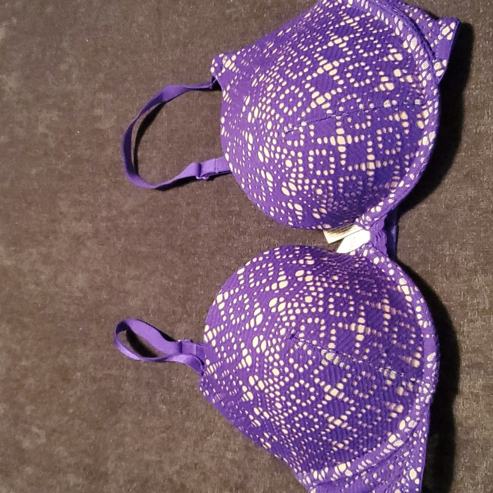 Victoria's Secret Sexy Tee Push Up Bra